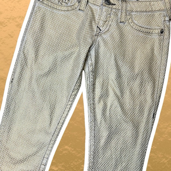 True Religion ‘Skinny Plum’ Skinny Jeans in “Gold Fishnet Scales Print” Size 29 - Picture 9 of 15